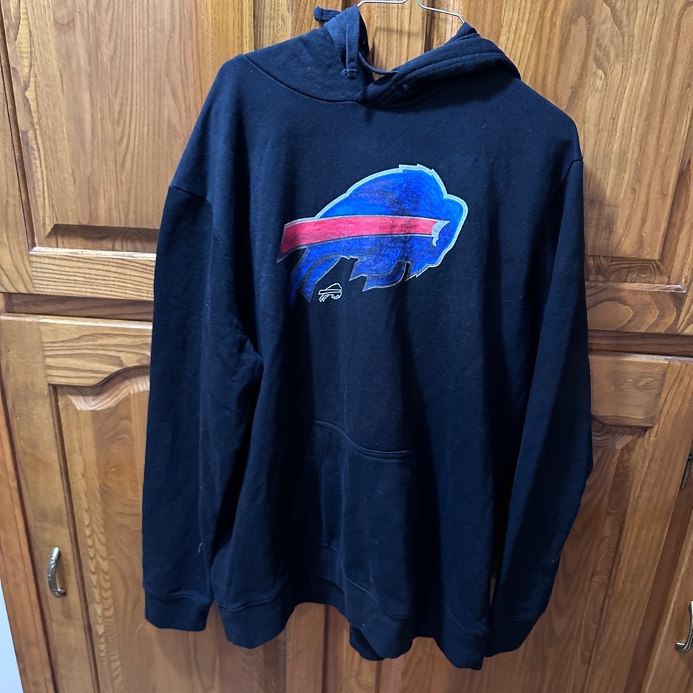 Mens 2XL Buffalo Bills Black Hoodie with Logo NWOT